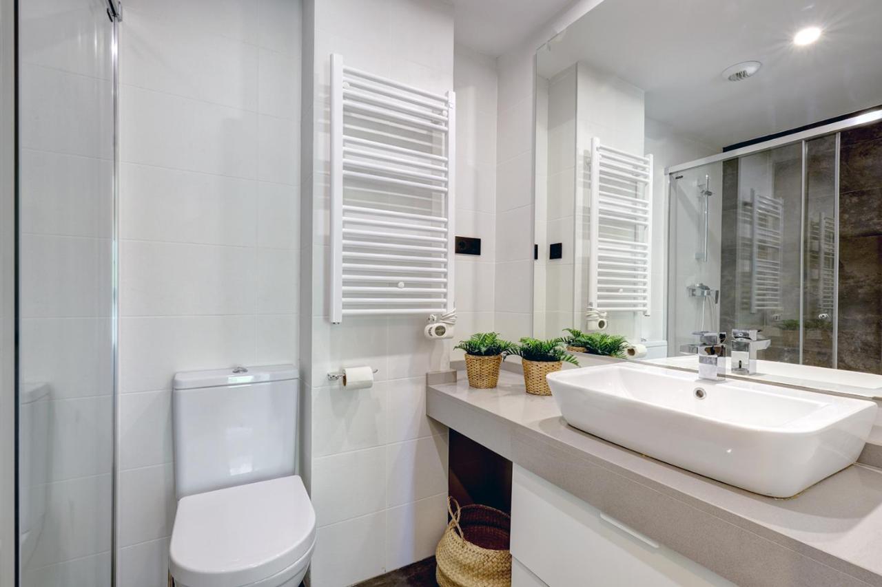 Stylish 2 Bedroom Apartment In Estepona Old Town Eksteriør bilde